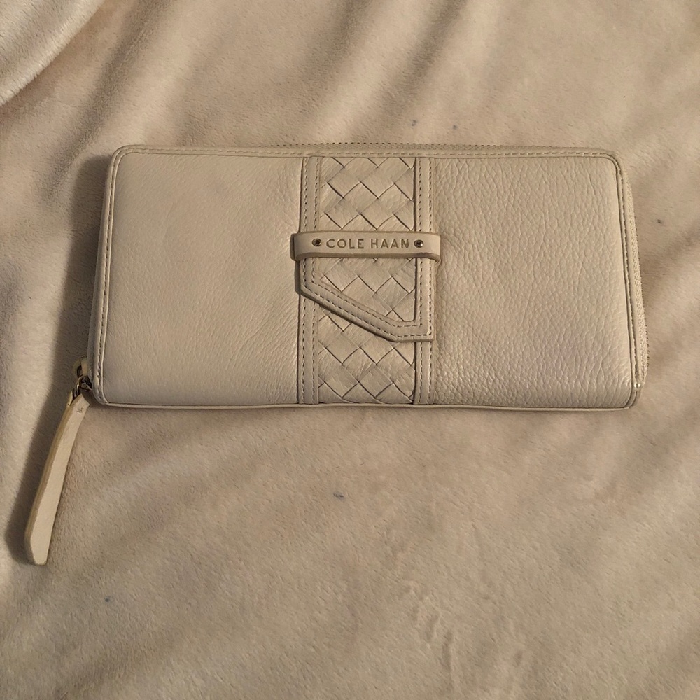 COLE HAAN WALLET